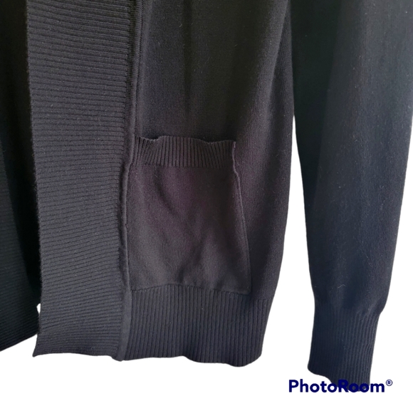 NWOT Black Open Front Sweater with Pockets - Picture 5 of 6